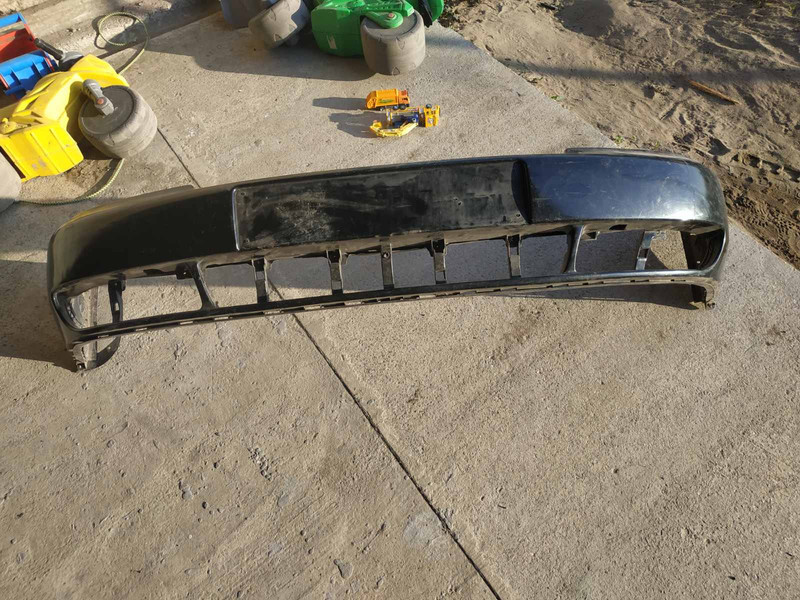 Решітки у бампер Audi A4 B5  1998 1.9 Дизель Дубляны