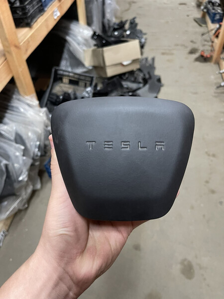 Подушка в кермо Tesla Model Y  2019 2.0 Электро Хмельницький