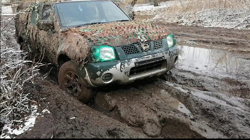 Стартер Nissan Navara 2001 г.  2.5 л дизель