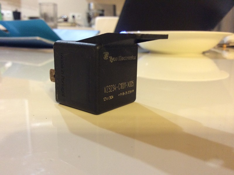 Реле V23234-C1001-X005 Land Rover Range Rover Sport 2010 р.  3.0 л дизель Київ