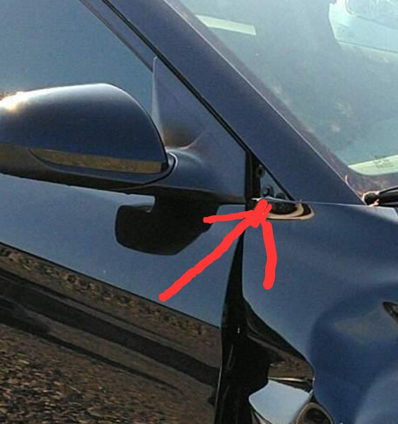 Накладка трикутна під праве дзеркало заднього виду Hyundai Elantra  2018 2.0 Бензин 