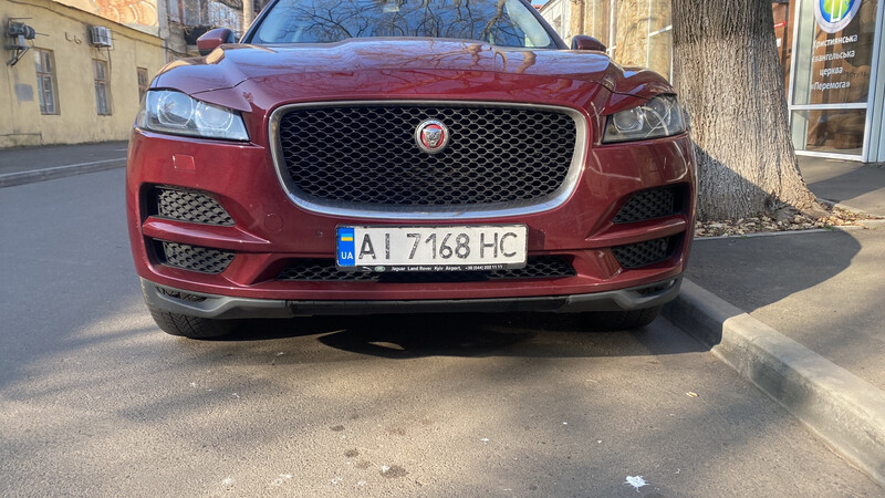 Губа переднего бампера Jaguar F-Pace  2016 Одесса