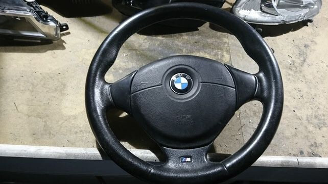 Руль BMW M1 2000 г.  2.0 л бензин Киев