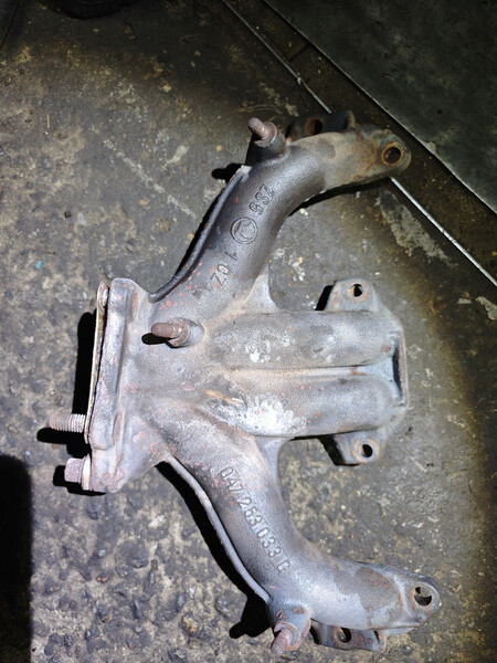 Выпускной коллектор 047 253 033 G   Skoda Fabia