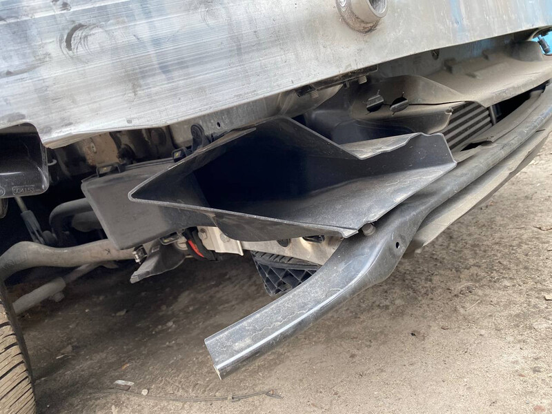 Повітрозабірник BMW 4 Series хетчбек 2015 р.  2.0 л бензин Львів