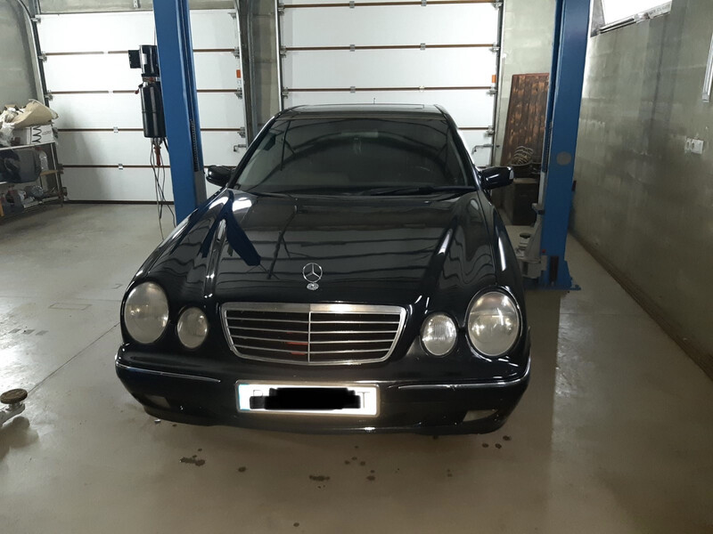 Бампер передний з боковими хром накладками Mercedes-Benz E-Class W210 1999 3.2 Бензин Хмельницкий