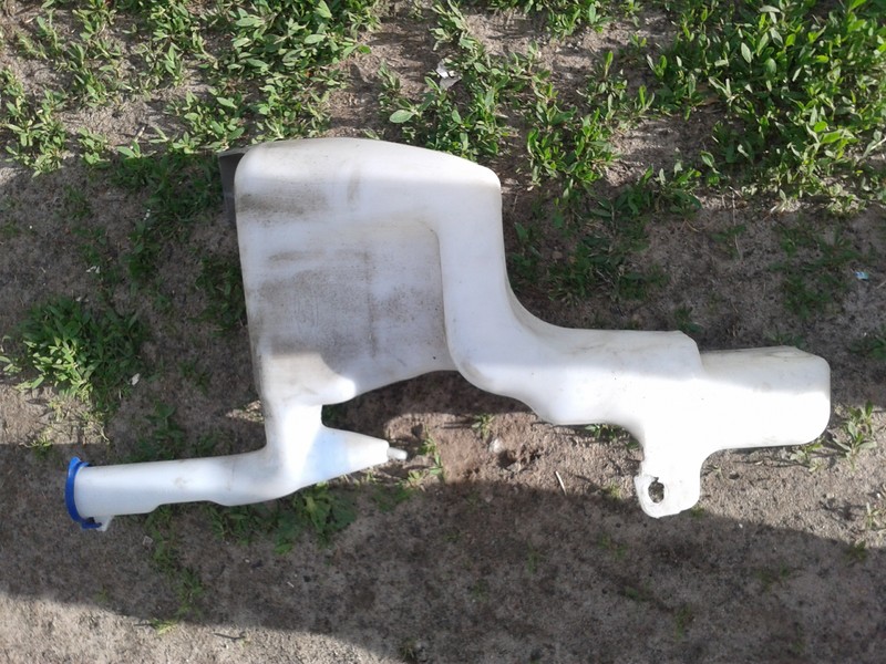 Моторчик бачка омывателя 1514079   Ford Fiesta