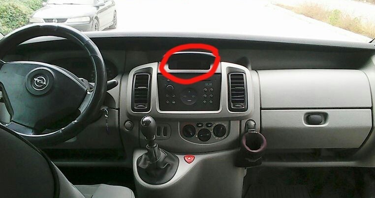 Экран магнитолы Opel Vivaro  2004 1.9 Дизель Кривой Рог