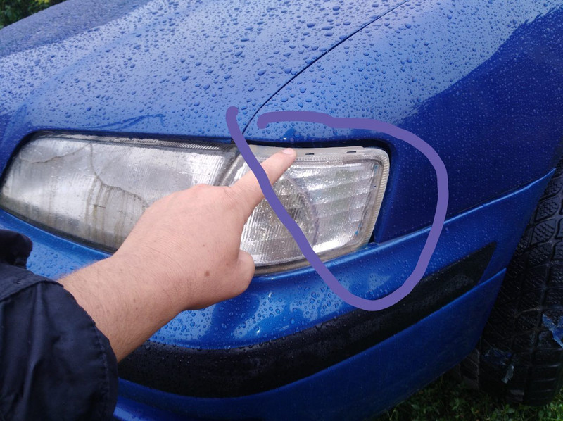 Уплотнитель поворота переднего левого Nissan Primera P11 хэтчбек 1998 г.  1.6 л бензин Ровно