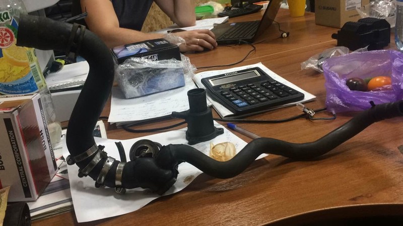 Патрубок охлаждения 7700836707   Renault Clio