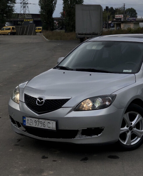 Нижняя решетка бампера Mazda 3 BK  2006 хэтчбек 1.6 Бензин Киев