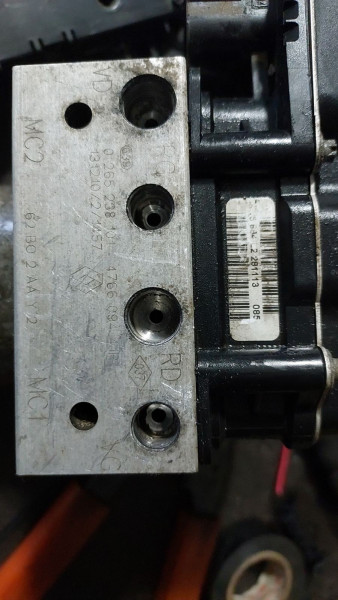 Блок ABS 476609441R   Renault Master