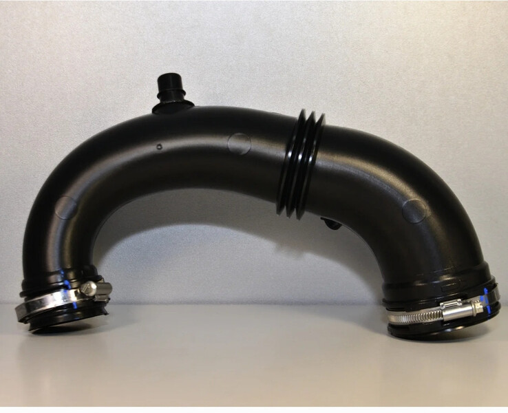 Патрубок повітря від витратою до турбіни 1.9 dci Opel Vivaro  2005 1.9 Дизель 