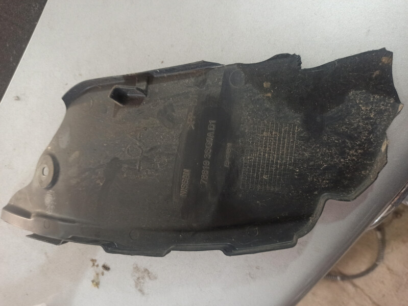 Подкрылок задний Nissan Sentra  2017 1.8 Бензин Одесса