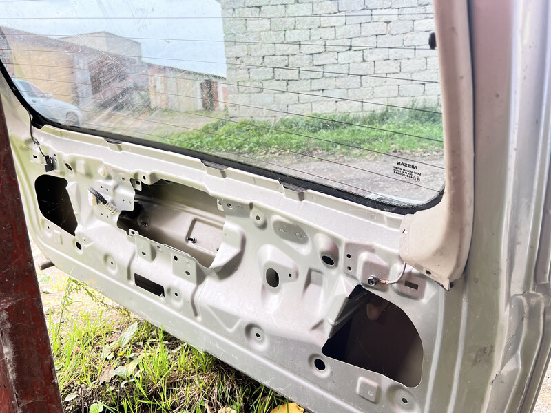 Задняя ляда Nissan Note E11 хэтчбек 2009 г.  1.5 л дизель Житомир