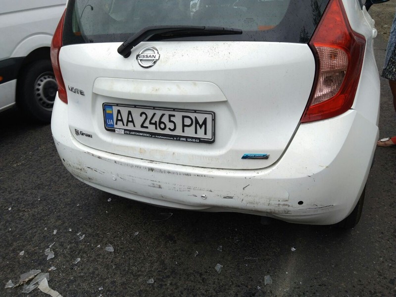 Задний бампер 850223VU0H   Nissan Note