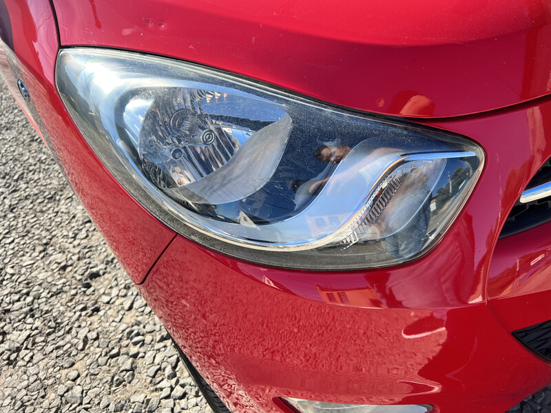 Фара передняя Hyundai i10 хэтчбек 2011 г.  1.2 л бензин Ровно