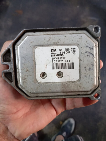 Блок двигуна Opel Zafira A універсал 2003 р.  1.8 л бензин Харків