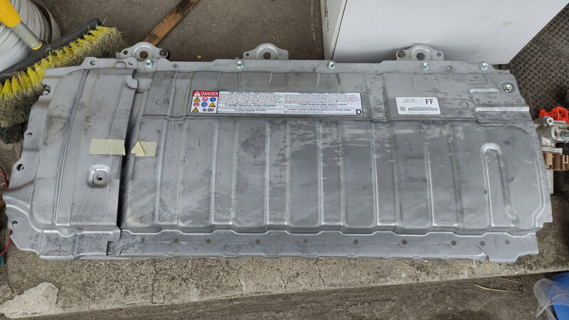 Верхня кришка батареї Toyota Prius 20  2005 хетчбек 1.2 Бензин 