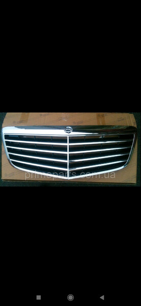 Решетка Mercedes S-Class 1998 г.  2.5 л дизель Киев