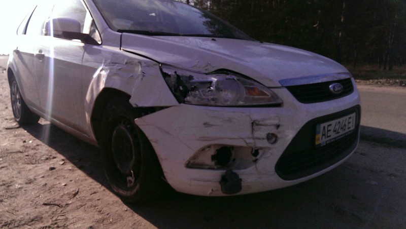 Галогенна фара 1744971   Ford Focus