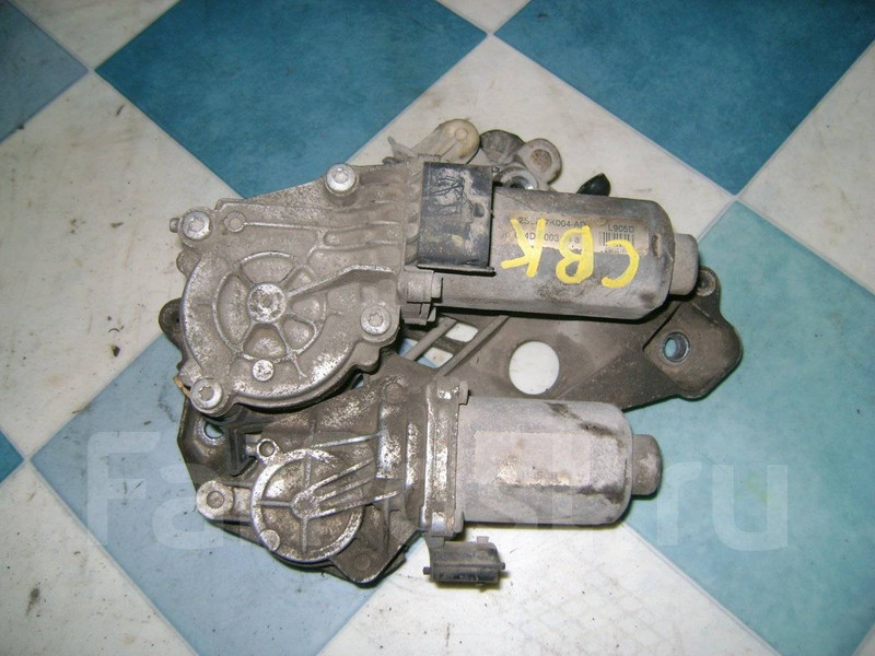 Исполнительний механізм переключения передач Ford Fiesta MK6  2007 хэтчбек 1.4 Бензин Львов