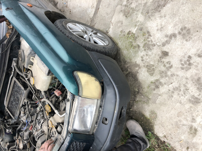 Передние поворотники Subaru Forester  1997 2.0 Бензин Одесса