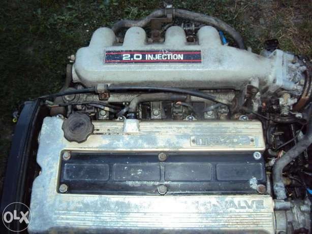 Головка блока MAZDA 626 GT 2.0I 16V Mazda 626 1989 г.  2.0 л бензин Ровно