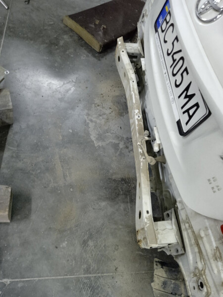 Підсилювач бампера заднього Toyota Yaris  2015 хетчбек 1.3 Бензин 