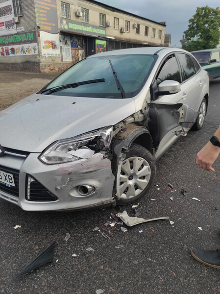 Бампер передний Ford Focus 3  2013  Электро 