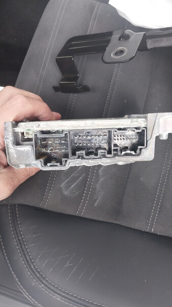 Audio amplifier 28061-4PM2A   Mitsubishi Canter, Mitsubishi Outlander