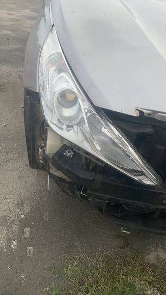 Ліва передня ксенон 2013р, номер 92101 3s Hyundai Sonata 6  2013 2.0 Бензин 