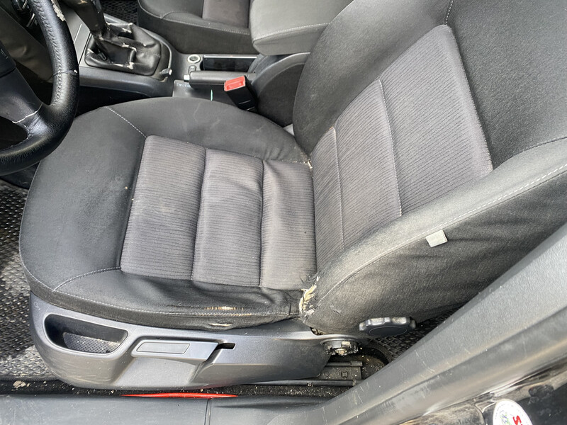 Сідушка передня ліва з підігрівом Skoda Octavia A5  2009 универсал 2.0 Дизель 