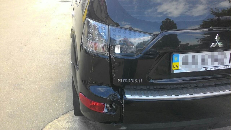 Фонарь задний левый Mitsubishi Outlander XL XL 2008 универсал 2.4 Бензин Киев