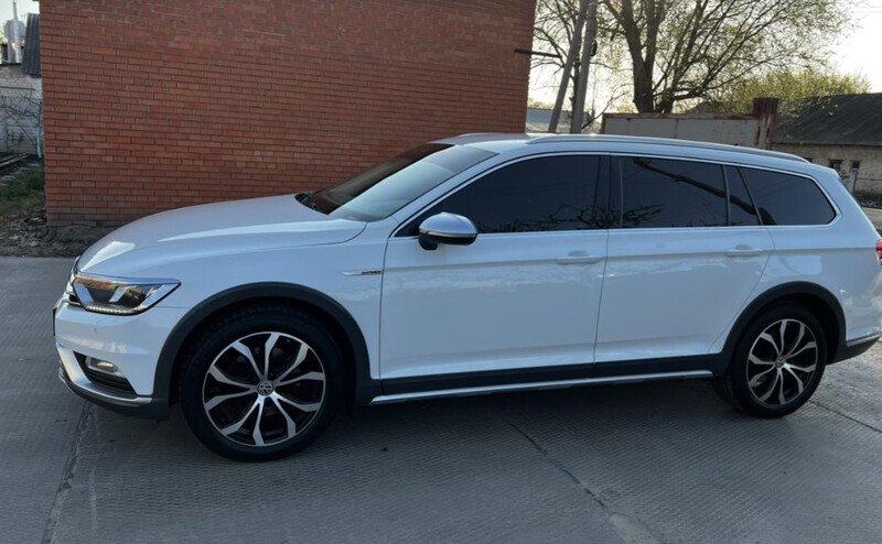 Дверка водійська Volkswagen Passat B8  2018 универсал 2.0 Дизель Ивано-Франково