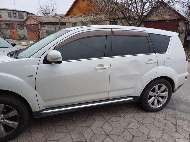 Задняя левая дверь, голая Mitsubishi Outlander XL  2011 3.0 Бензин Запорожье