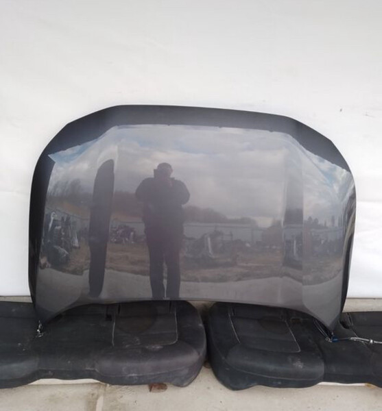 Капот Toyota RAV4 2023 г.  2.5 л гибрид Ровно