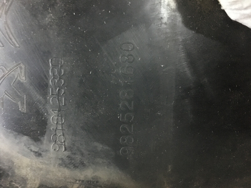 Подкрылки Peugeot 3008  2021 