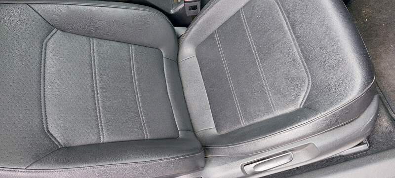 Сидушка водителя кожаная Volkswagen Passat  2014 1.8 Бензин Бердичів