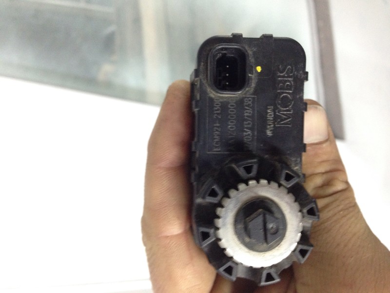 Корректор фары передней Hyundai Santa FE 3  2013 1.5 Бензин Полтава