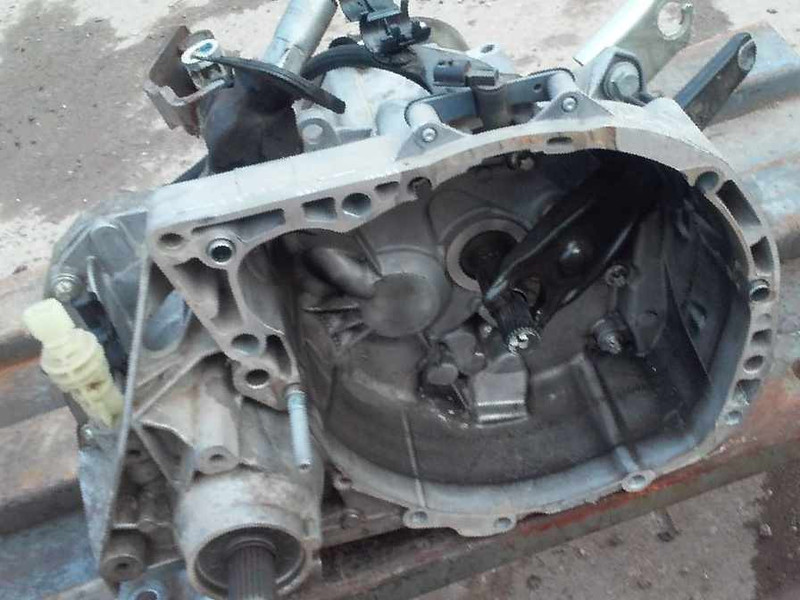 Коробка передач Dacia Logan 2007 г.  1.4 л бензин Васильков