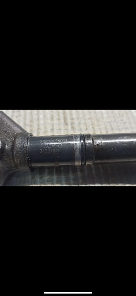 Форсунки Toyota Avensis  2005 універсал 2.2 Дизель 