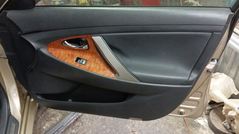 Карта двери 6762033B22B4   Toyota Camry