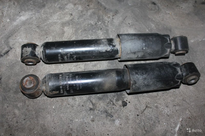 Амортизатори Nissan Pathfinder R51  2006 4.0 Бензин 