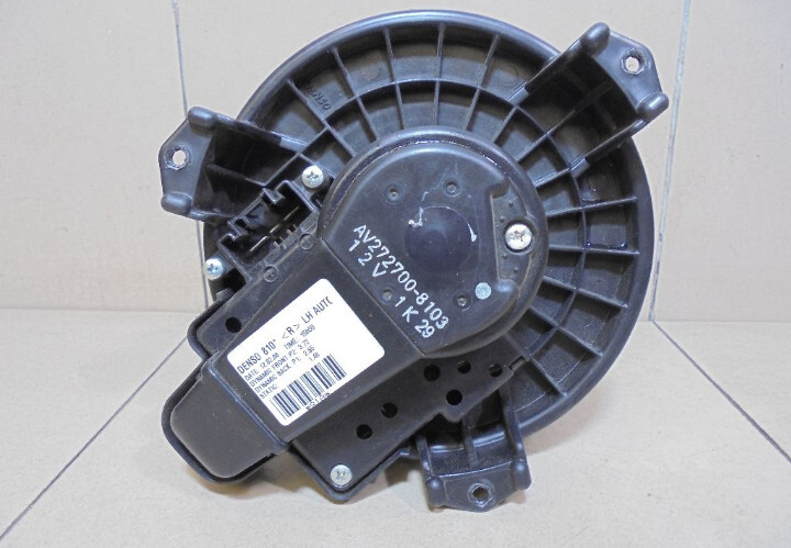 Вентилятор салону 87103-02150   Toyota Auris, Toyota Corolla