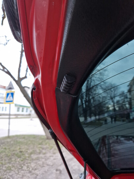 Резинка ляди (стопер) Honda Civic  1995 хэтчбек 1.4 Бензин Киев
