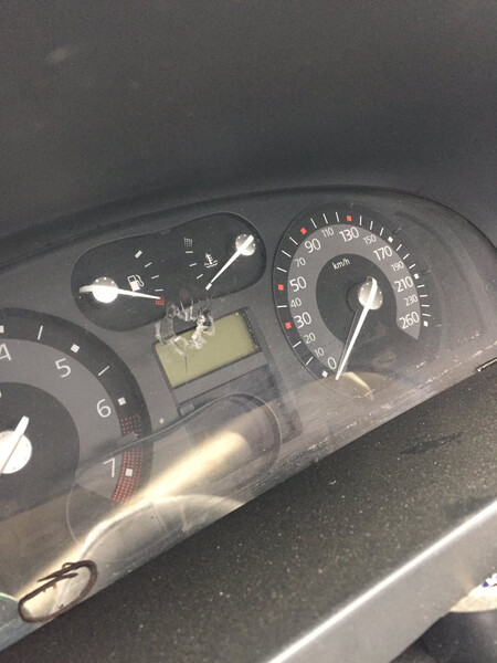Щиток приладів Renault Laguna 2  2006 хетчбек 2.0 Бензин 