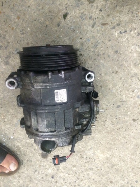 Компресор кондиціонера Mercedes-Benz 316  2008 2.2 Дизель Чернівці