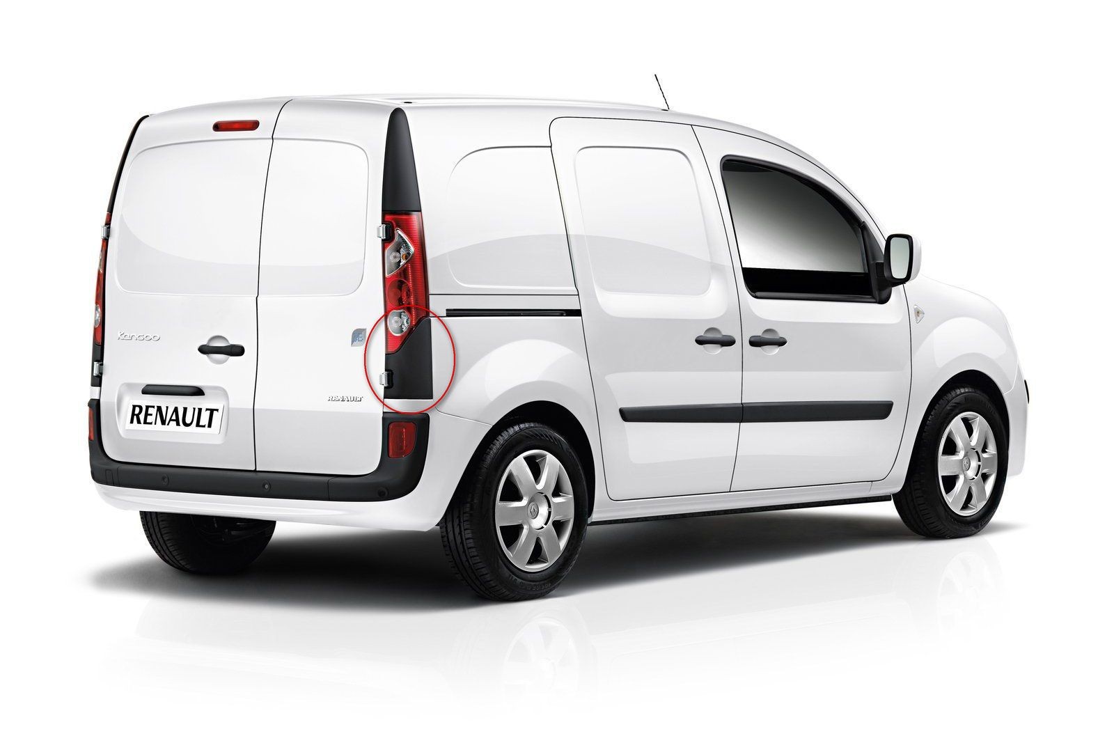 Накладка зад. крыла Renault Kangoo  2010 1.6 Дизель Хмельницкий