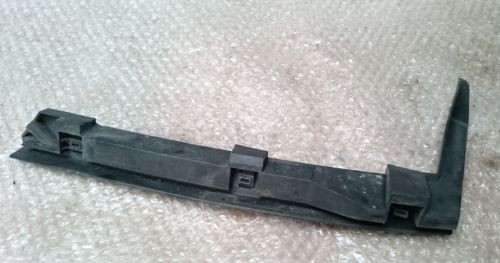 Кронштейн бампера 7M0807184B   Volkswagen Sharan